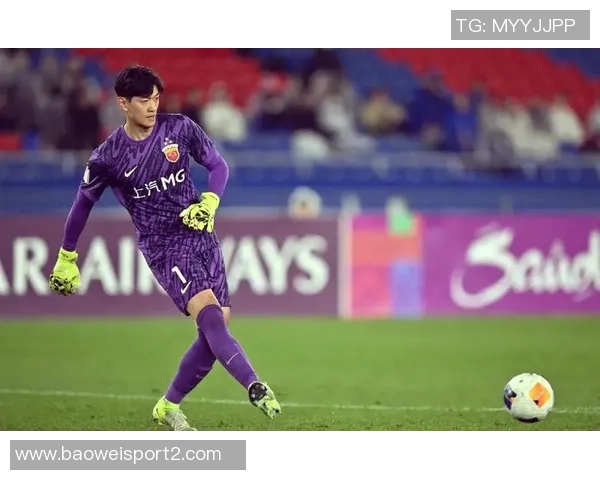 颜骏凌迎来职业生涯新里程碑上海海港门将出战500场赛事纪念夜